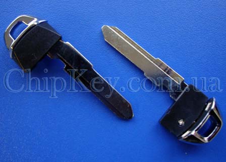 Ключ Suzuki smart key лезвие