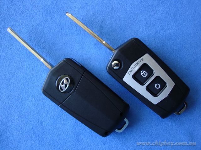 Ключ Hyundai выкидной (корпус) 2 кнопки, с креплением батарейки на корпусе