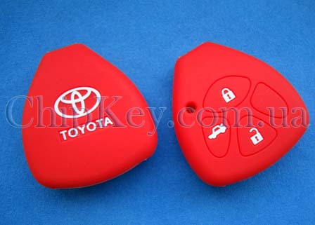 Чехол Toyota силиконовый 3 кнопки, красный