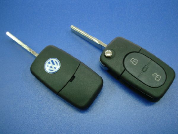 Ключ Volkswagen выкидной (корпус) 2 кнопки, лезвие hu66, под батарейки 1616