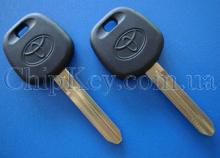 TOYOTA Avensis, Camry, Land Cruiser Prado, LC100 ключ с чипом ID4C