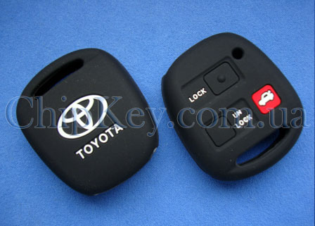 Чехол Toyota силиконовый 3 кнопки, черный