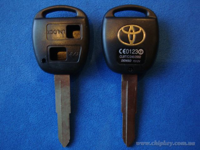 Ключ Toyota (корпус) 2 кнопки
