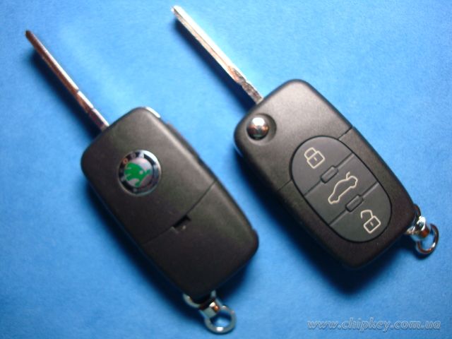 Ключ Skoda выкидной (корпус) 3 кнопки, лезвие hu66