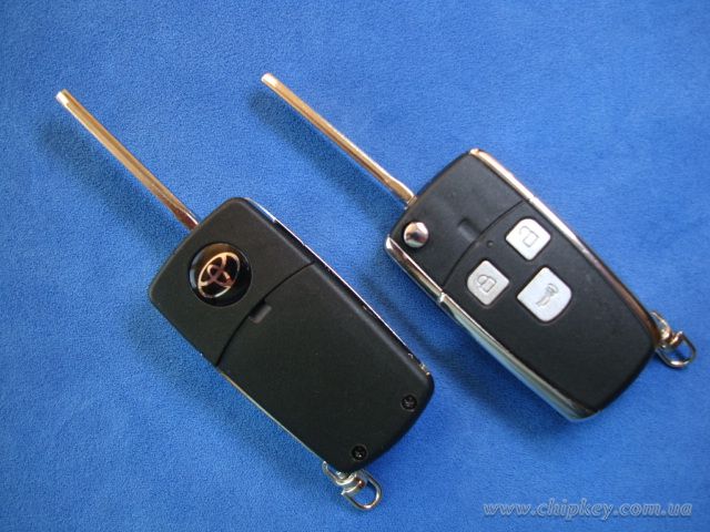 TOYOTA COROLA выкидной ключ ( корпус )   3 - кнопки,  2 поколения, CHROME