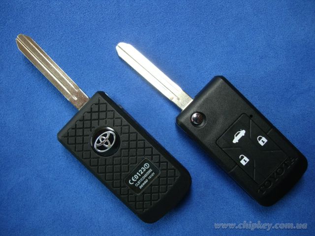  TOYOTA CAMRY выкидной ключ (корпус) 3 - кнопки, 4 - поколения