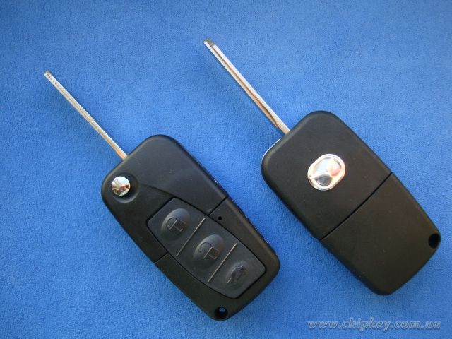 Ключ HAIMA выкидной (корпус) 3 кнопки