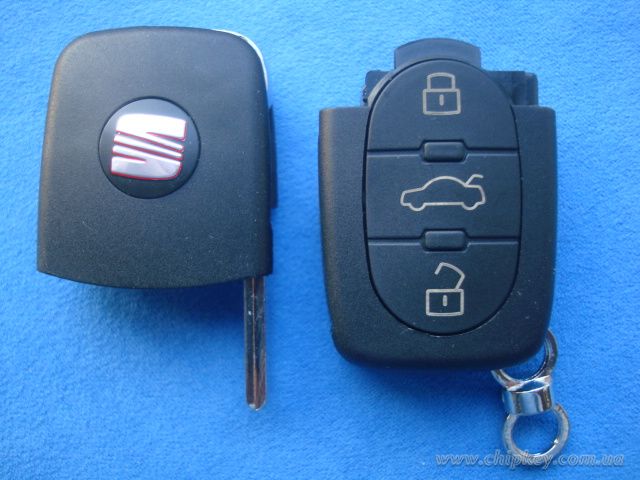 SEAT  выкидной ключ 3 - кнопки с микросхемой 4DO 837 231 F - 315 Mhz, с ID48 MEGAMOS чипом