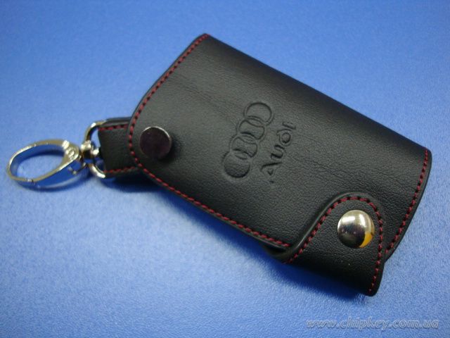 AUDI   чехол для выкидного ключа (старый стиль)