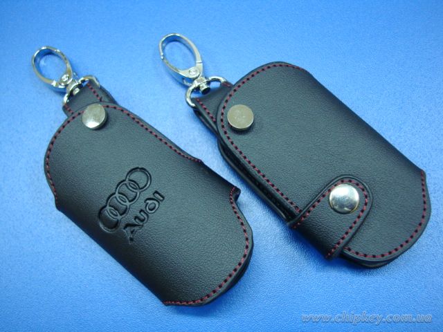 AUDI A4L чехол для выкидного ключа