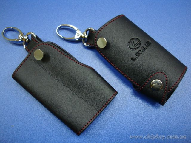 LEXUS чехол для выкидного ключа