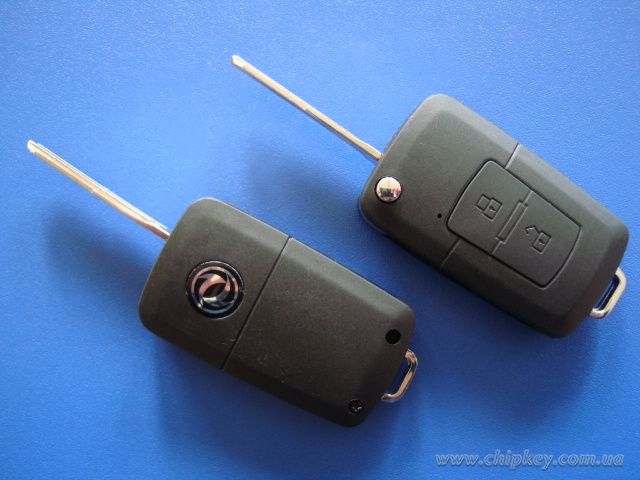 Ключ Dongfeng Fengxing выкидной (корпус) 2 кнопки