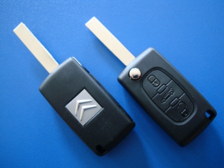 Выкидной ключ Citroen (корпус) 3 кнопки, с креплением батарейки на корпусе ключа, лезвие HU83T