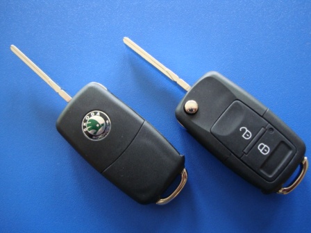Ключ Skoda выкидной (корпус) 2 кнопки, лезвие hu66