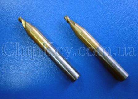 Фреза для вертикально - фрезерного станка 2,5 * 6 * 45 * (три пера)