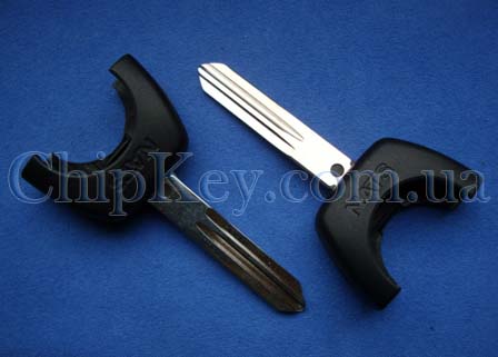 Ключ Nissan лезвие nsn14